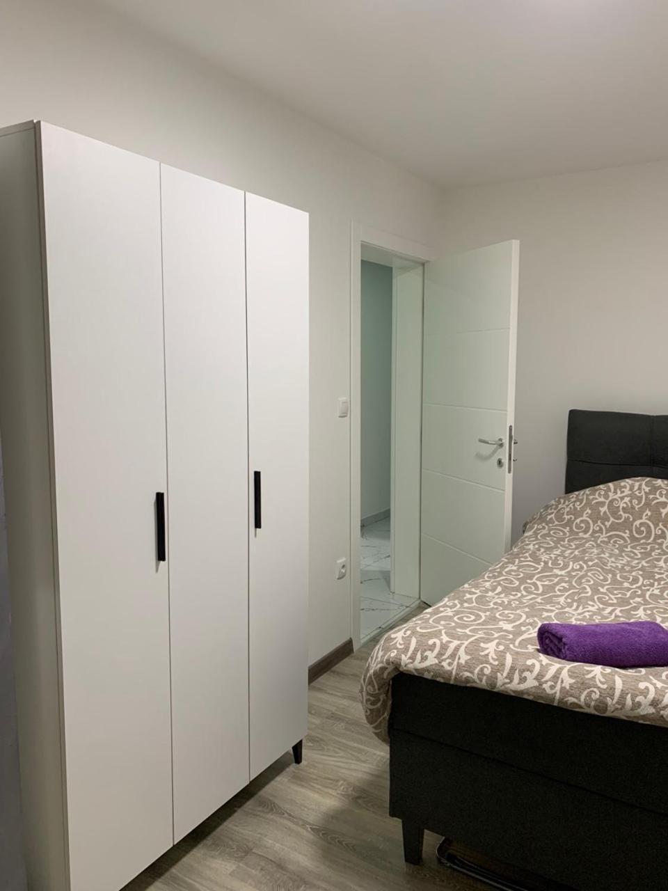 Zlatna Plaza Apartment Bratunac Exterior foto