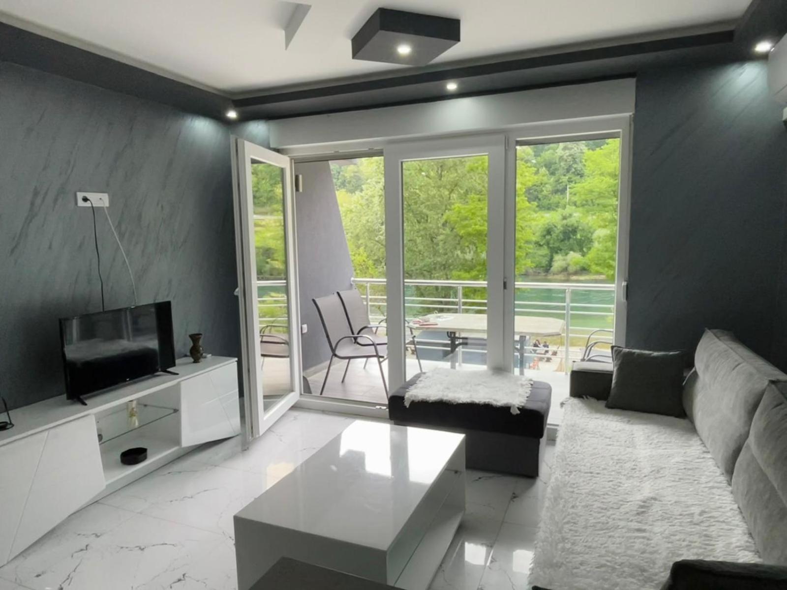 Zlatna Plaza Apartment Bratunac Cameră foto